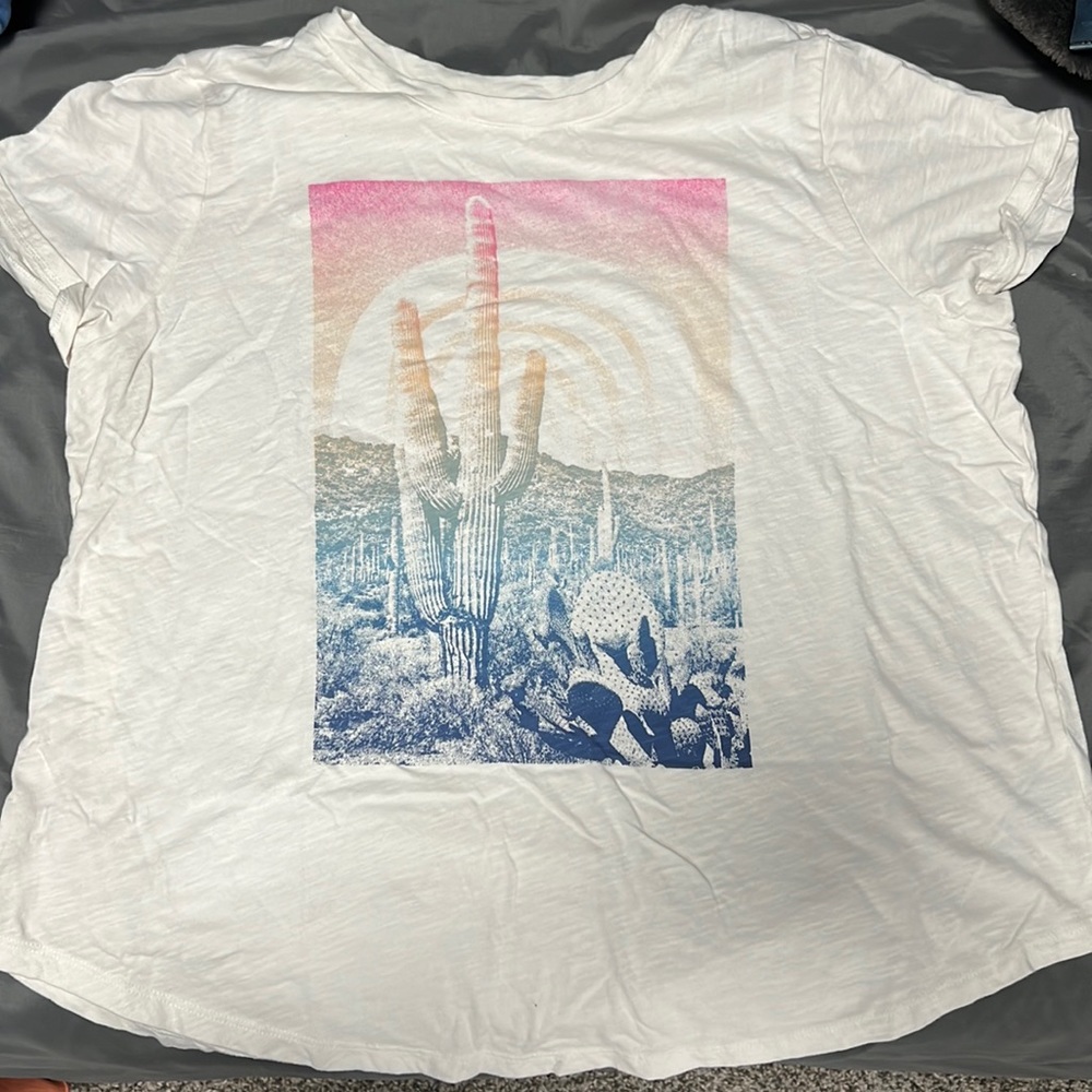 Old navy tee